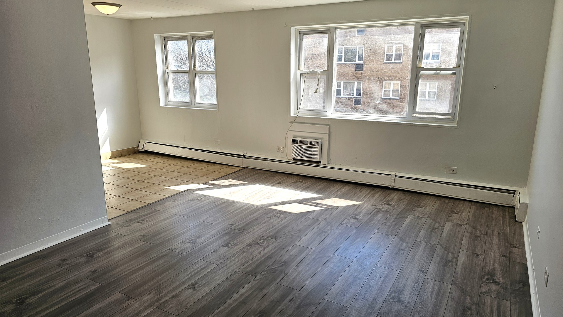 2025 W GRANVILLE Avenue 305