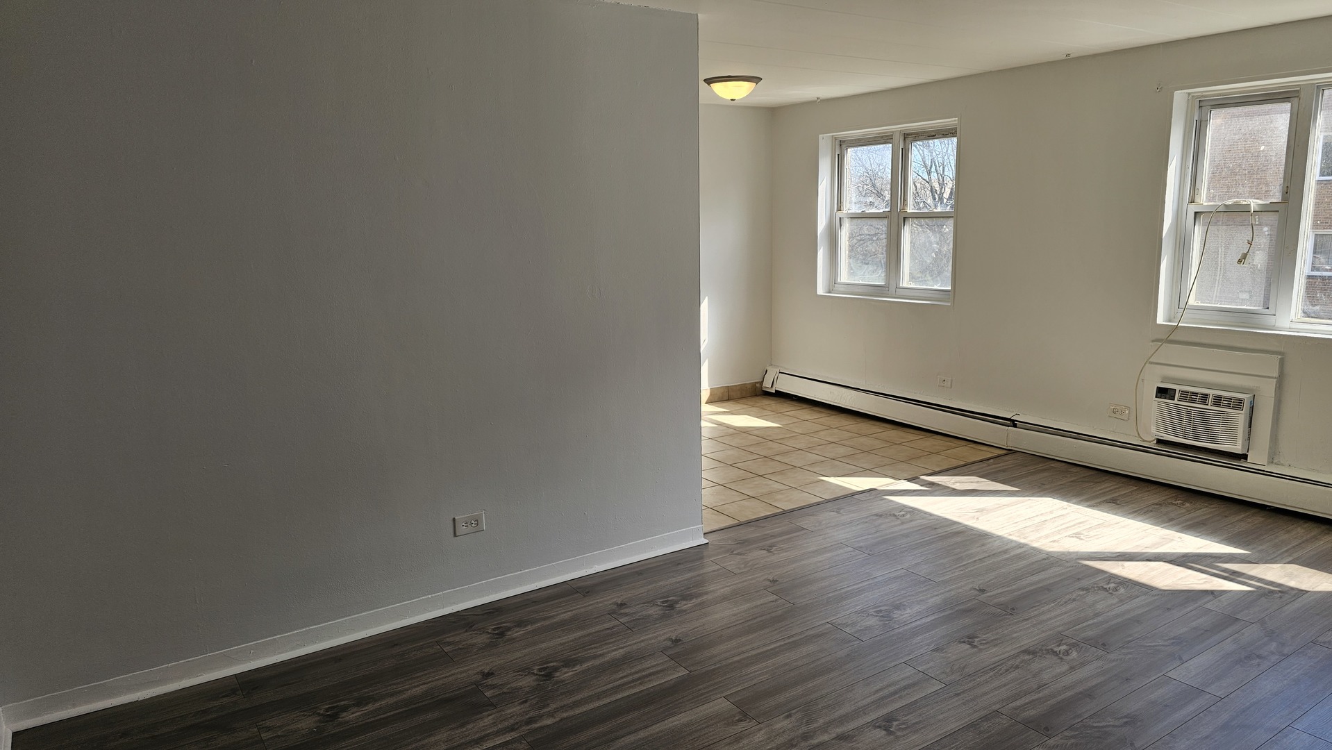 2025 W GRANVILLE Avenue 305