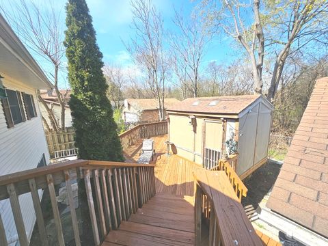 Tiny photo for 424 Greenview Drive, Park City, IL 60085 (MLS # 12481593)