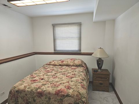 Tiny photo for 424 Greenview Drive, Park City, IL 60085 (MLS # 12481593)