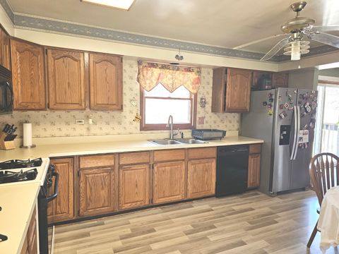 Tiny photo for 424 Greenview Drive, Park City, IL 60085 (MLS # 12481593)