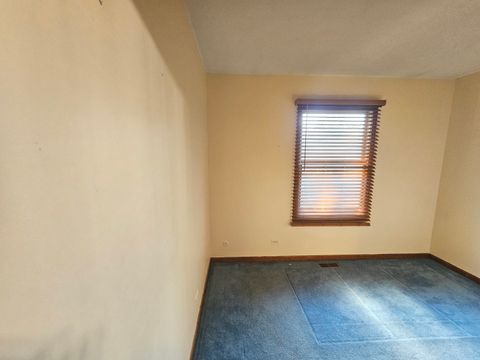 Tiny photo for 424 Greenview Drive, Park City, IL 60085 (MLS # 12481593)