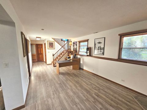 Tiny photo for 424 Greenview Drive, Park City, IL 60085 (MLS # 12481593)