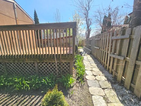 Tiny photo for 424 Greenview Drive, Park City, IL 60085 (MLS # 12481593)