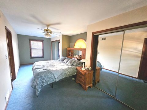 Tiny photo for 424 Greenview Drive, Park City, IL 60085 (MLS # 12481593)