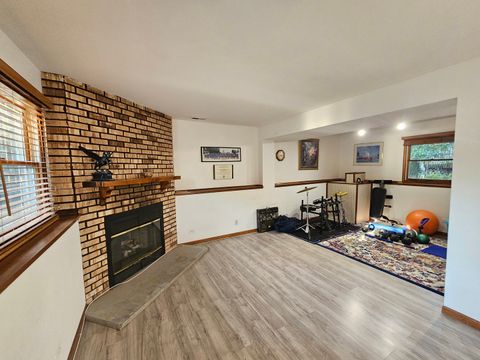 Tiny photo for 424 Greenview Drive, Park City, IL 60085 (MLS # 12481593)