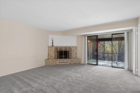 Tiny photo for 720 St. Andrews Lane #24, Crystal Lake, IL 60014 (MLS # 12603500)