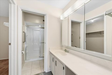 Tiny photo for 720 St. Andrews Lane #24, Crystal Lake, IL 60014 (MLS # 12603500)