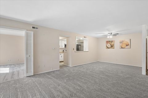 Tiny photo for 720 St. Andrews Lane #24, Crystal Lake, IL 60014 (MLS # 12603500)