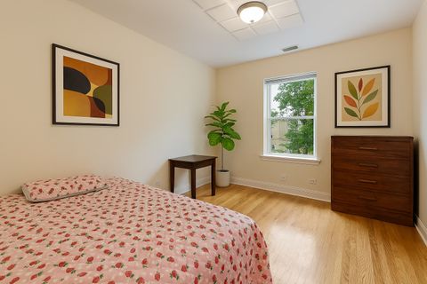 Tiny photo for 2935 W Rosemont Avenue #2, Chicago, IL 60659 (MLS # 12658251)