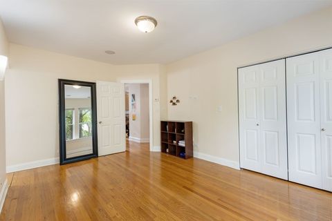 Tiny photo for 2935 W Rosemont Avenue #2, Chicago, IL 60659 (MLS # 12658251)