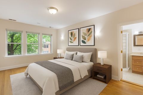 Tiny photo for 2935 W Rosemont Avenue #2, Chicago, IL 60659 (MLS # 12658251)