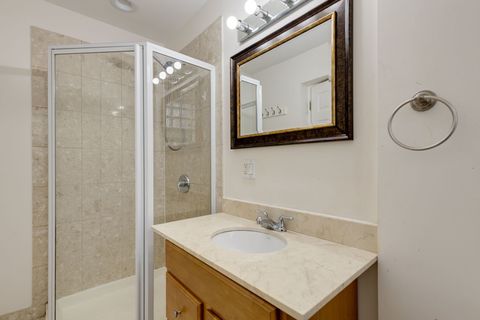 Tiny photo for 2935 W Rosemont Avenue #2, Chicago, IL 60659 (MLS # 12658251)