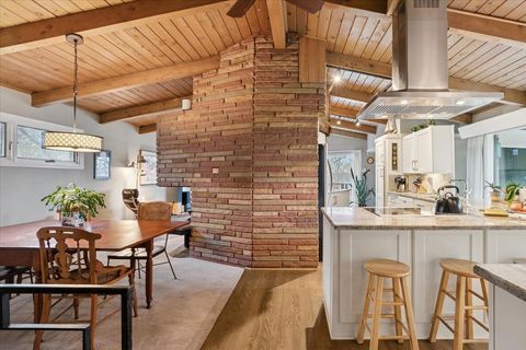 Tiny photo for 214 Hancock Avenue, Lake Bluff, IL 60044 (MLS # 12608357)