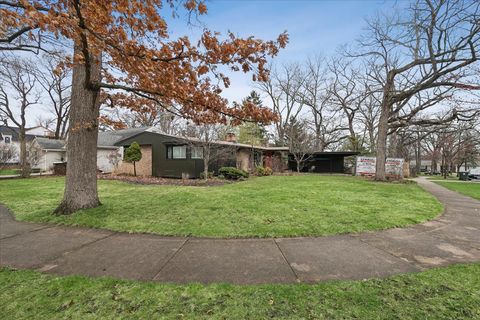 Tiny photo for 214 Hancock Avenue, Lake Bluff, IL 60044 (MLS # 12608357)