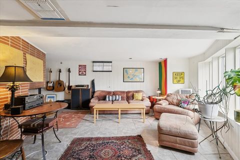 Tiny photo for 214 Hancock Avenue, Lake Bluff, IL 60044 (MLS # 12608357)