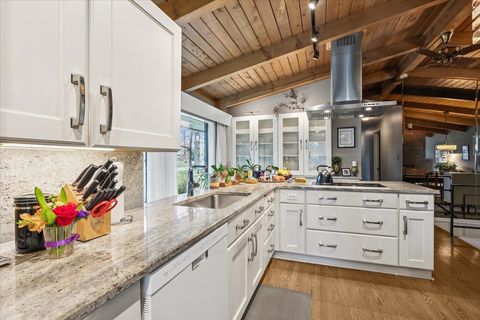 Tiny photo for 214 Hancock Avenue, Lake Bluff, IL 60044 (MLS # 12608357)