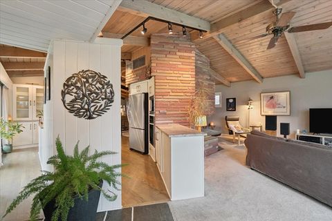 Tiny photo for 214 Hancock Avenue, Lake Bluff, IL 60044 (MLS # 12608357)