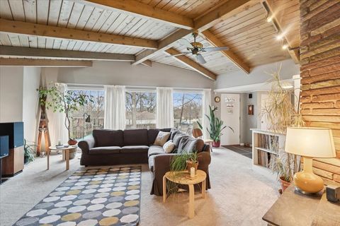 Tiny photo for 214 Hancock Avenue, Lake Bluff, IL 60044 (MLS # 12608357)