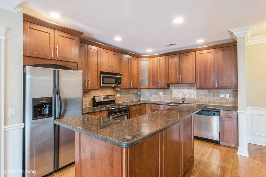 2904 W BELMONT Avenue 302