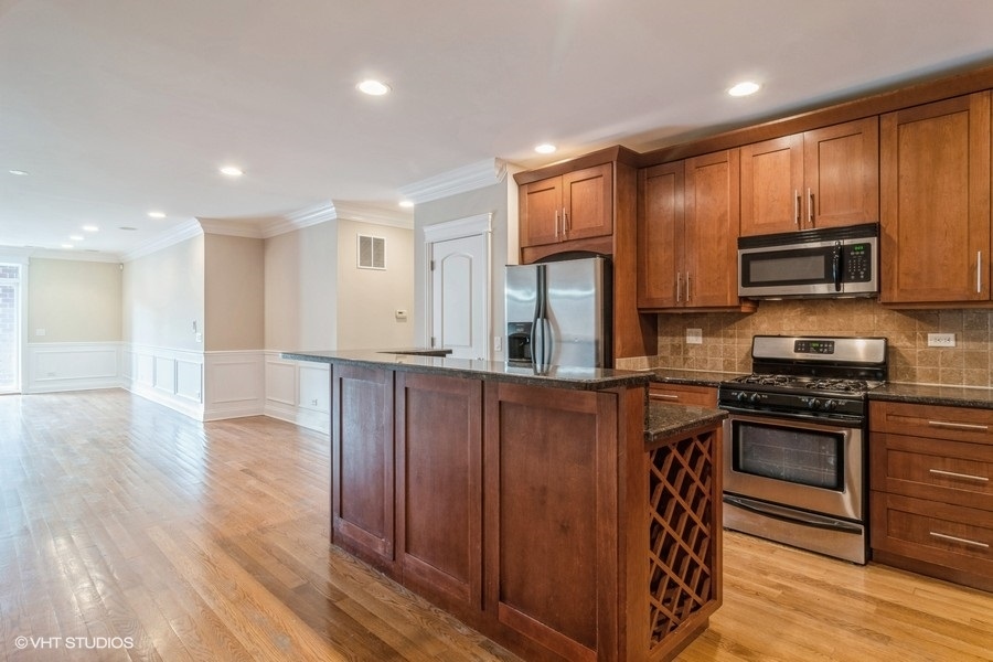 2904 W BELMONT Avenue 302