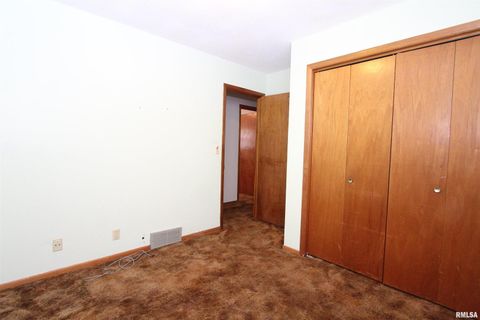 Tiny photo for 1510 7TH Avenue S, Clinton, IA 52732 (MLS # QC4265979)