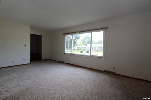 Tiny photo for 1510 7TH Avenue S, Clinton, IA 52732 (MLS # QC4265979)