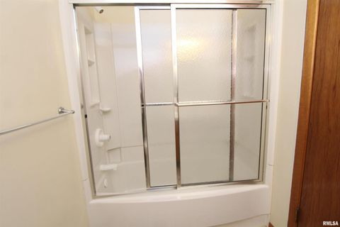 Tiny photo for 1510 7TH Avenue S, Clinton, IA 52732 (MLS # QC4265979)