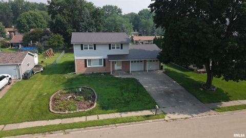 Tiny photo for 1510 7TH Avenue S, Clinton, IA 52732 (MLS # QC4265979)