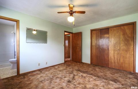 Tiny photo for 1510 7TH Avenue S, Clinton, IA 52732 (MLS # QC4265979)