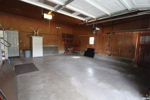 Tiny photo for 1510 7TH Avenue S, Clinton, IA 52732 (MLS # QC4265979)