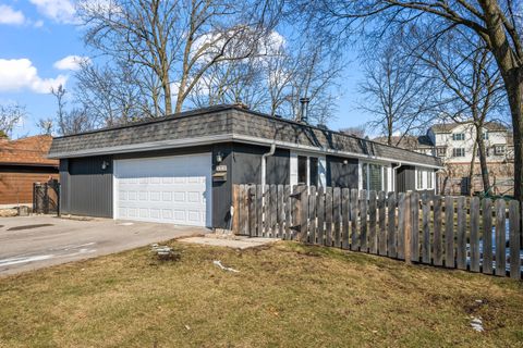 523 Elm Street Deerfield IL 60015