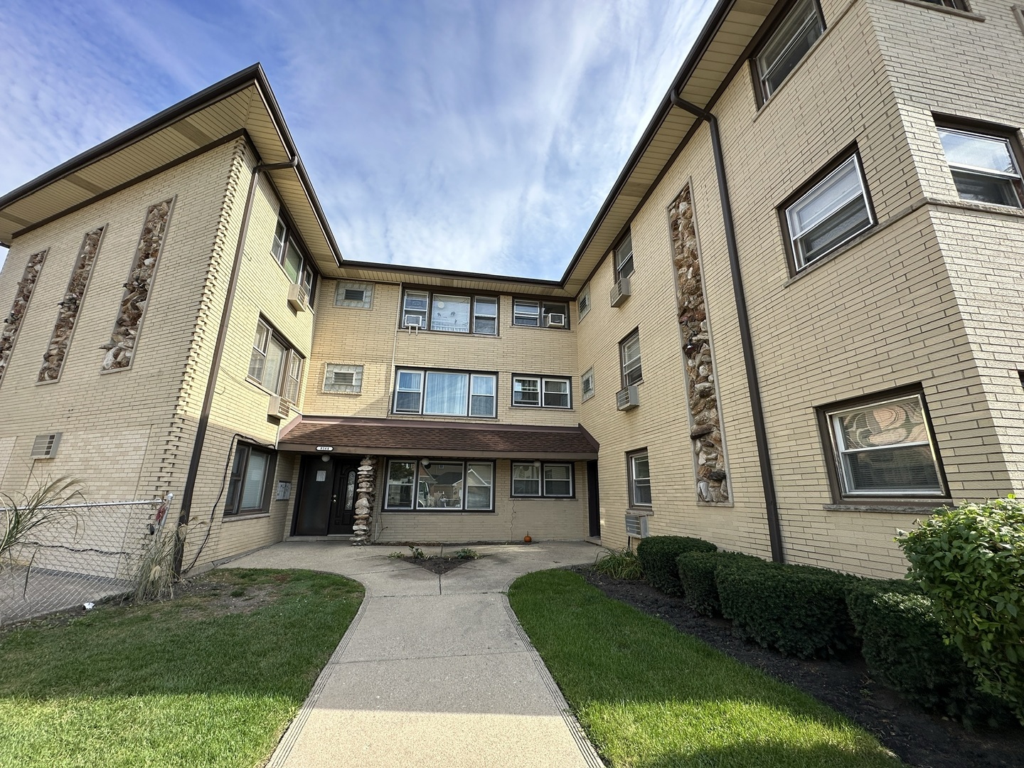 8164 W Forest Preserve Avenue 2N