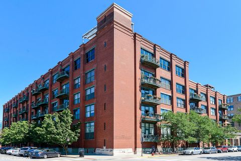 Photo of 1000 W WASHINGTON Boulevard #513, Chicago, IL 60607 (MLS # 12621278)