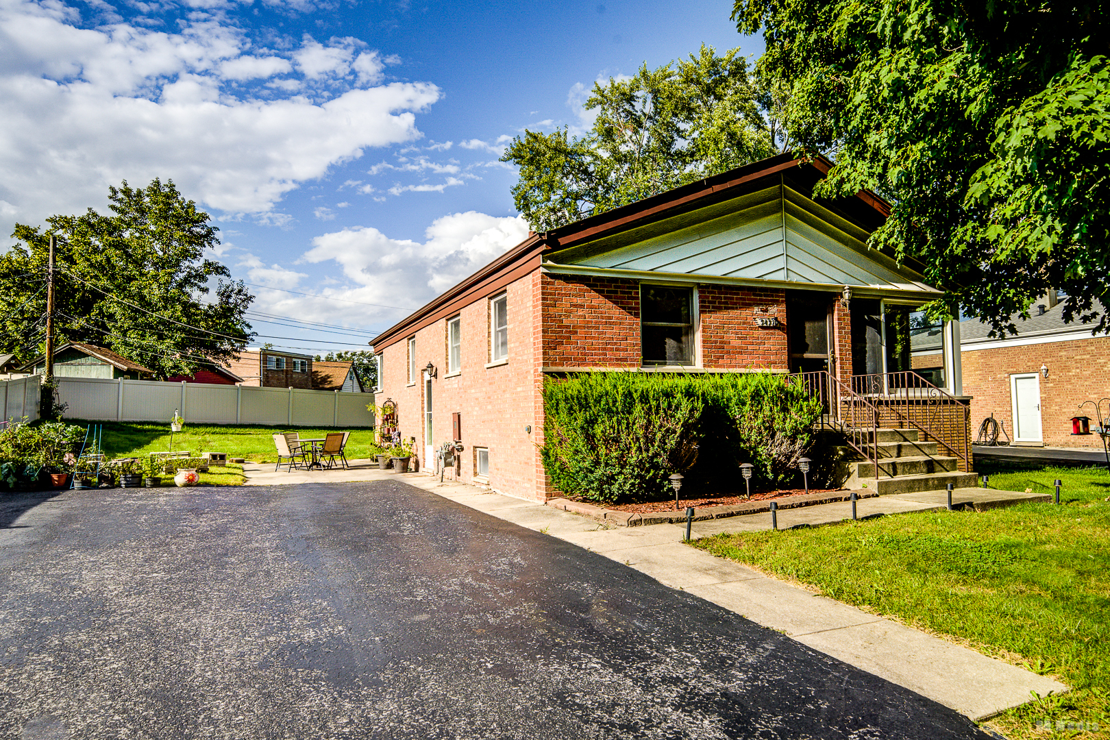 5432 163rd Street