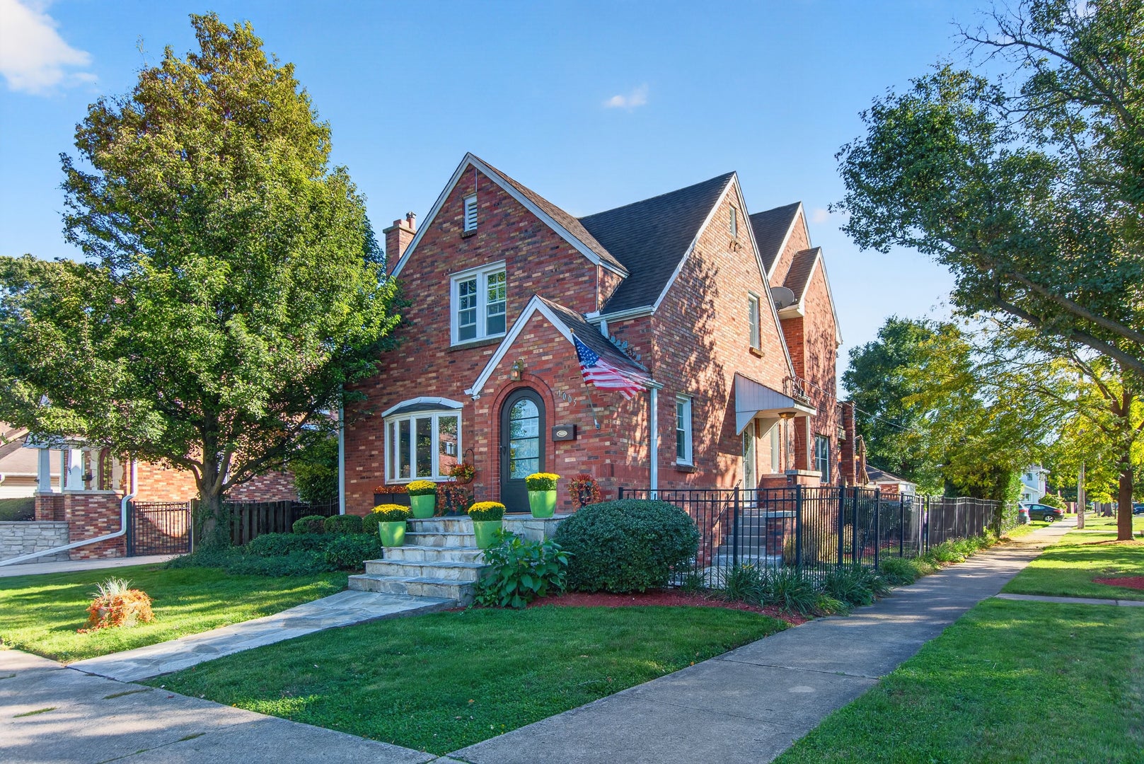 1005 Woodlawn Avenue