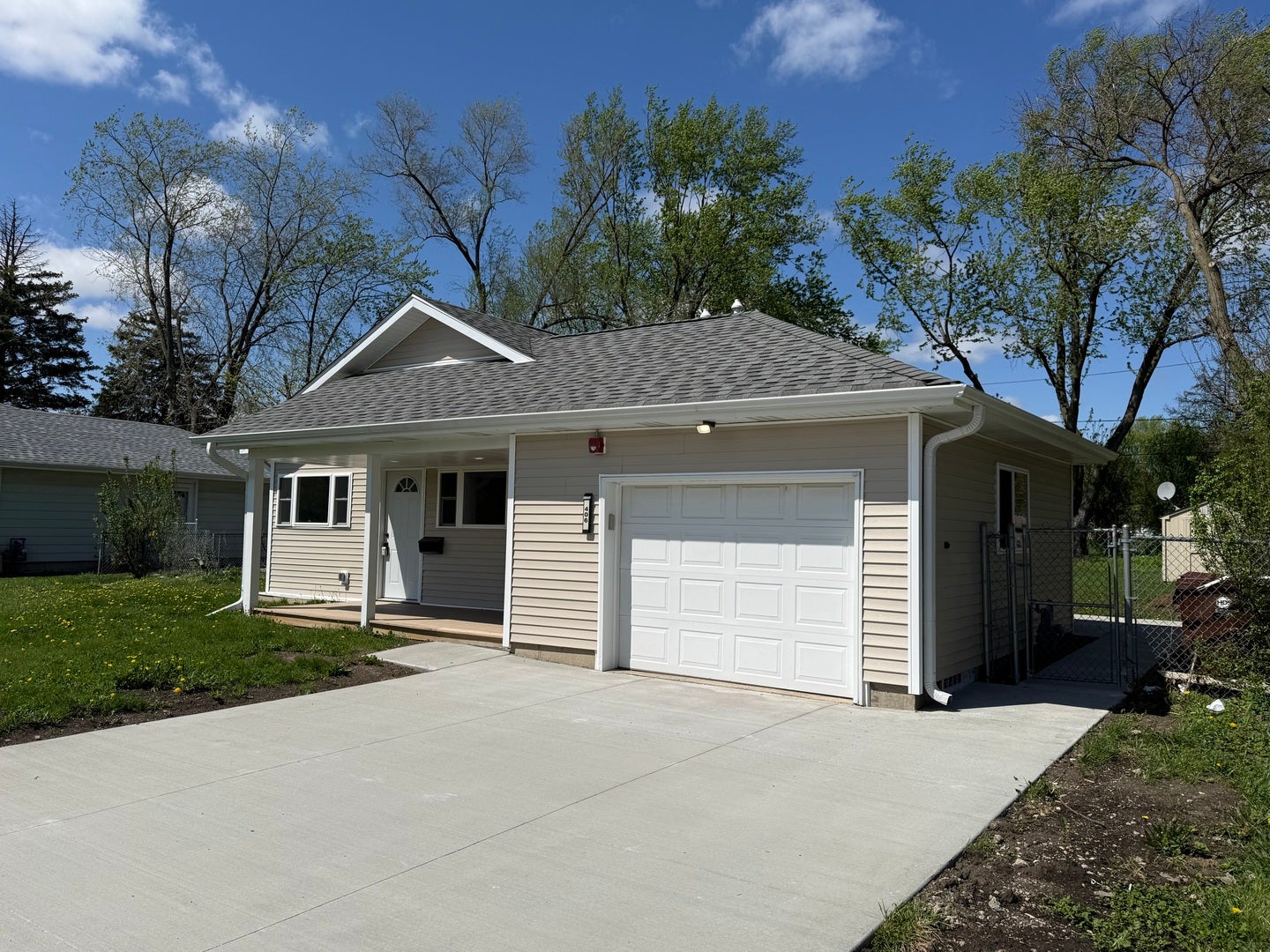 406 Sauk Trail