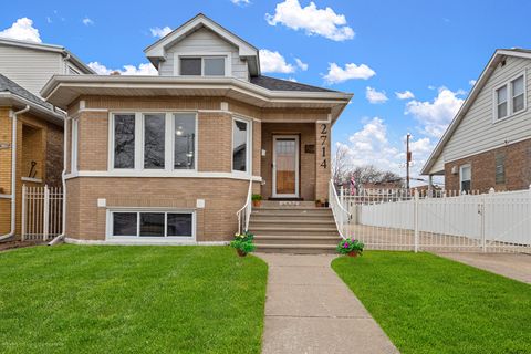 Photo of 2714 N Mango Avenue, Chicago, IL 60639 (MLS # 12569262)