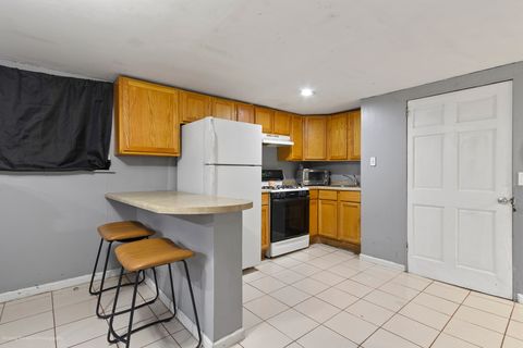 Tiny photo for 2714 N Mango Avenue, Chicago, IL 60639 (MLS # 12569262)