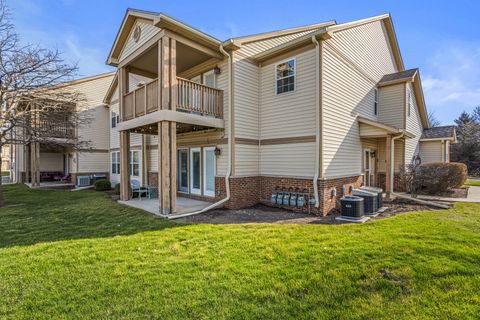 Tiny photo for 3604 Thornhill Drive #3604, Champaign, IL 61822 (MLS # 12603580)