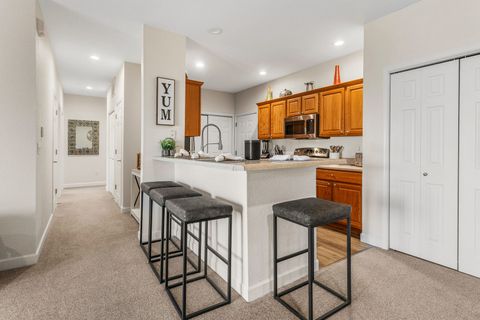 Tiny photo for 3604 Thornhill Drive #3604, Champaign, IL 61822 (MLS # 12603580)