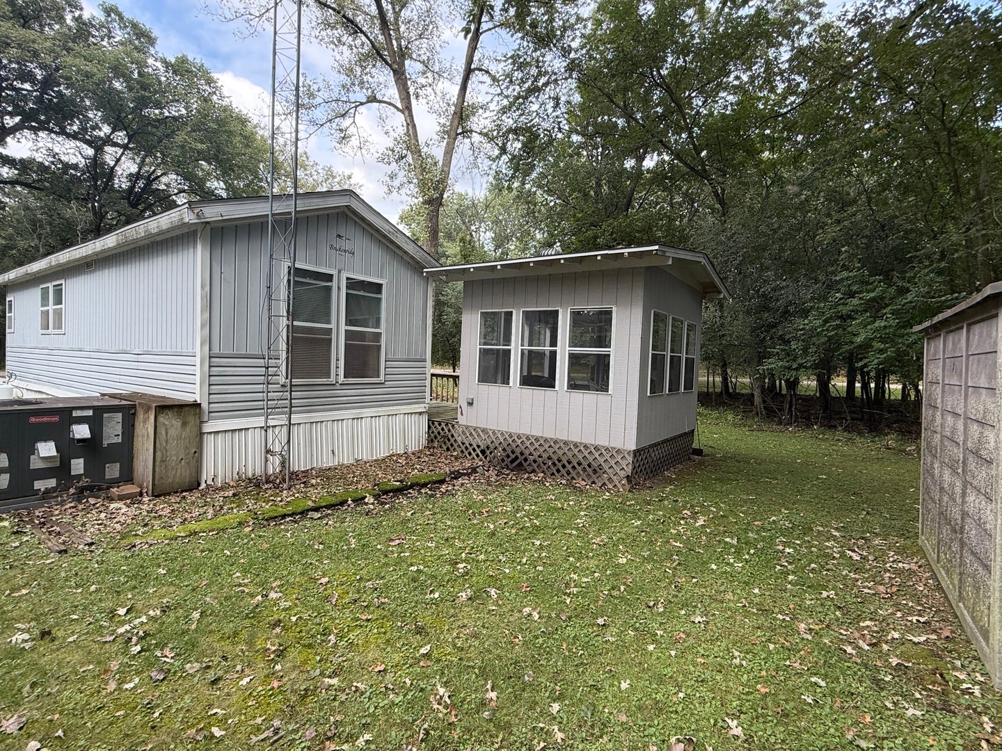 16-66 Woodhaven Lakes
