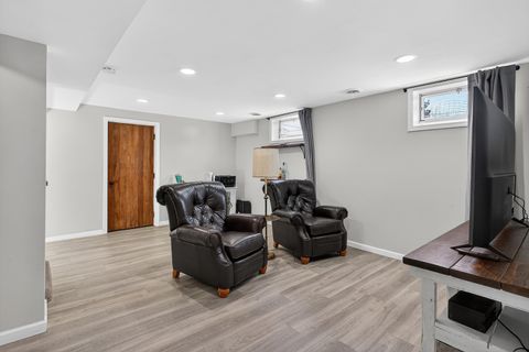 Tiny photo for 1600 N 7th Street, Clinton, IA 52372 (MLS # 12610840)