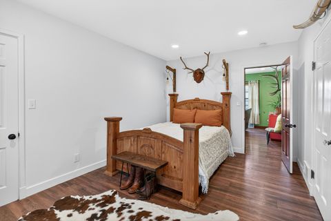 Tiny photo for 1600 N 7th Street, Clinton, IA 52372 (MLS # 12610840)