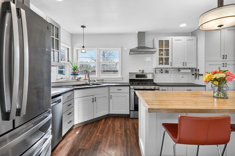 Tiny photo for 1600 N 7th Street, Clinton, IA 52372 (MLS # 12610840)