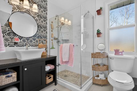 Tiny photo for 1600 N 7th Street, Clinton, IA 52372 (MLS # 12610840)