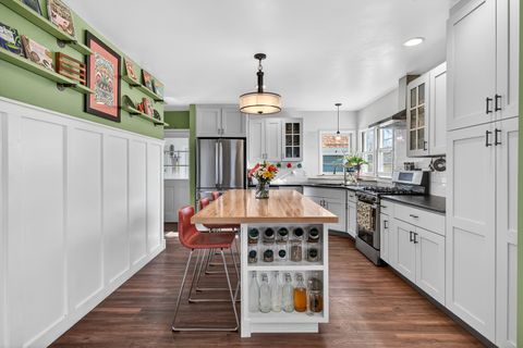 Tiny photo for 1600 N 7th Street, Clinton, IA 52372 (MLS # 12610840)