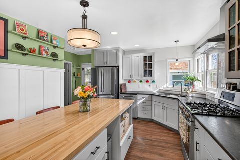 Tiny photo for 1600 N 7th Street, Clinton, IA 52372 (MLS # 12610840)