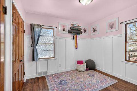 Tiny photo for 1600 N 7th Street, Clinton, IA 52372 (MLS # 12610840)