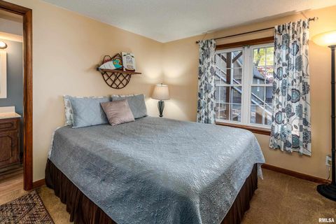 Tiny photo for 135 OAK Circle, Goreville, IL 62939 (MLS # QC4268308)